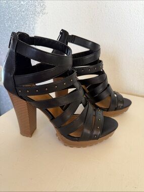 Report Black Strappy Platform Block-Heel Sandals with Studs